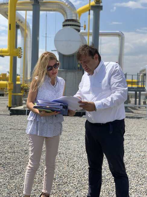 Министър Шишков за газовата връзка с Гърция: Луксозна сграда с мебели, без ток и достъп