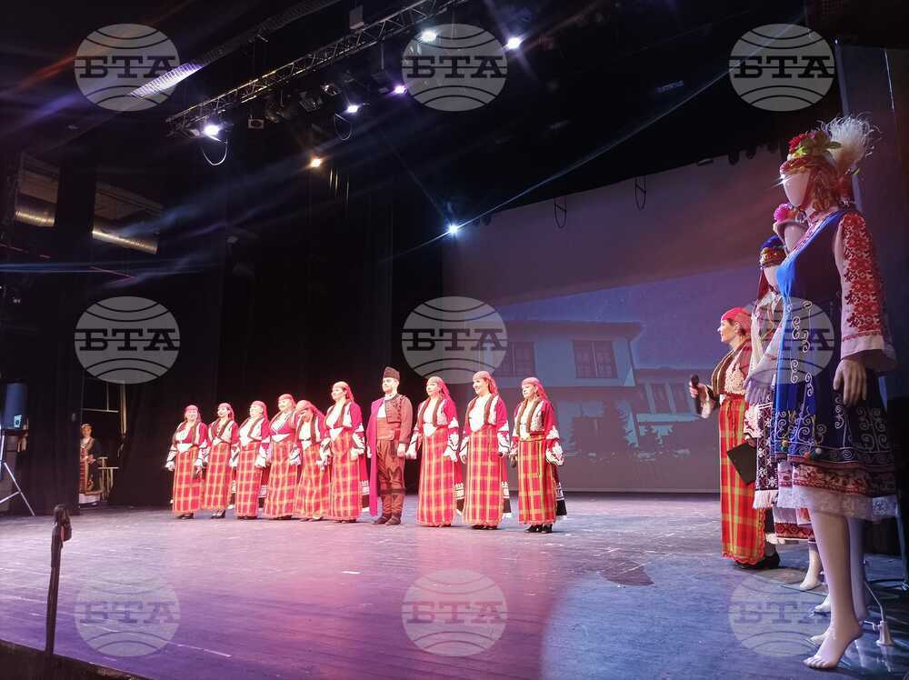 Ансамбъл „Родопа“ играе „Изтървани ритми“ на национално турне