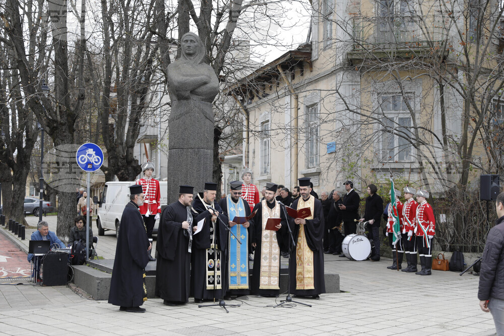 Русе - Паметник на Баба Тонка - годишнина