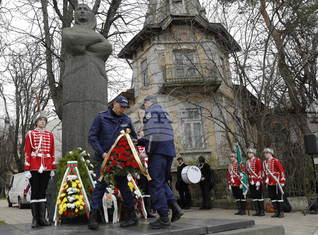 Русе - Паметник на Баба Тонка - годишнина