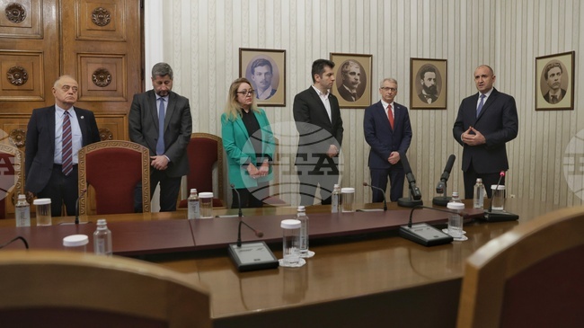 CC-DB Declines Cabinet-forming Mandate, President Suggests 2-in-1 Elections for National and European Parliament Is Unrealistic Option