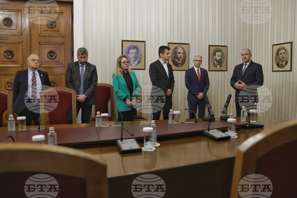 Президент - ПП-ДБ - мандат - връчване