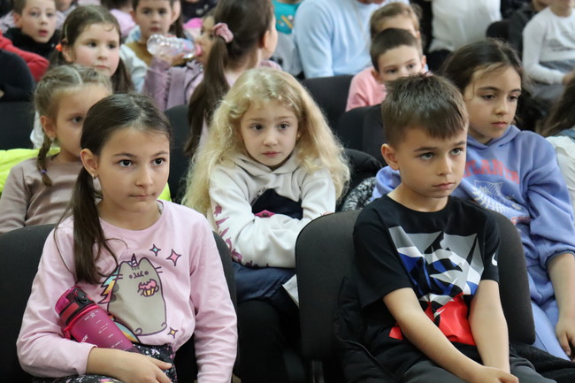 Община Хасково: Маратон на четенето