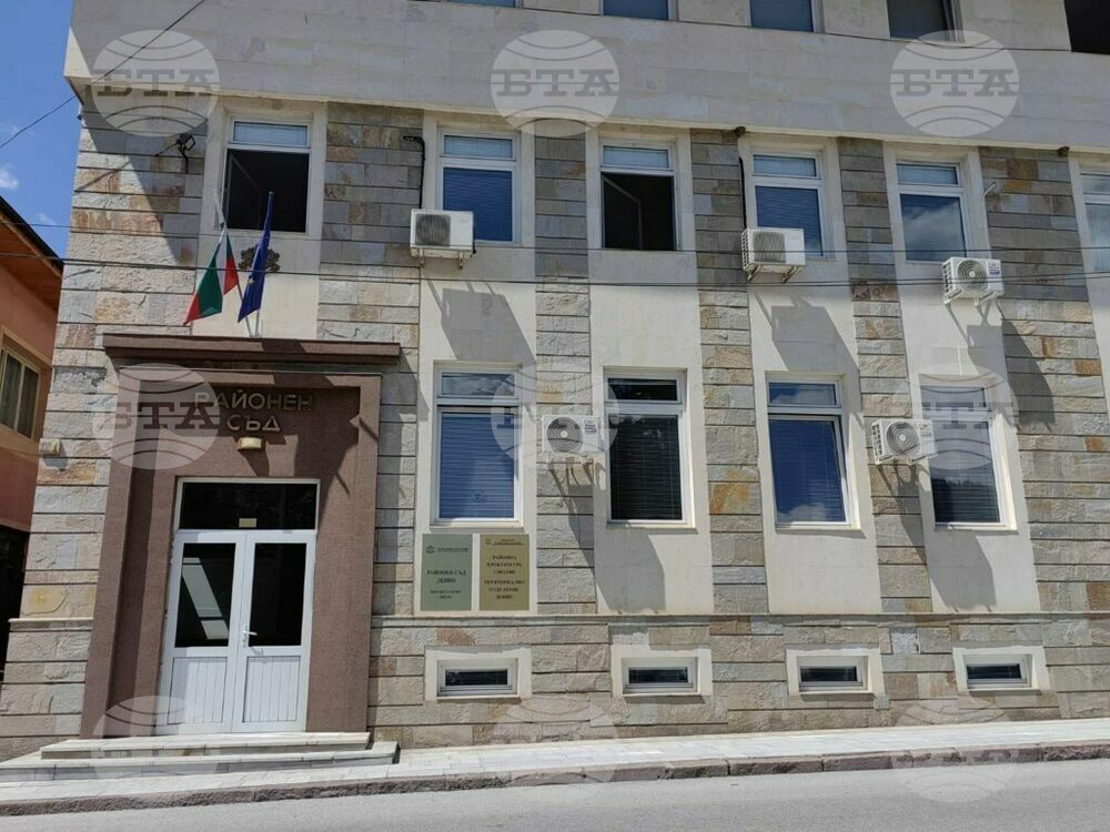 Районна прокуратура - Смолян ще поиска налагане на мярка „задържане под стража“ на мъж, арестуван с 19 свитъка с наркотично вещество