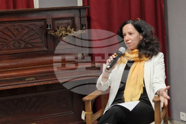 Книга "Сравнително литературознание" - Румяна Станчева