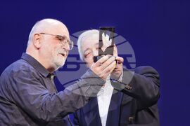 Световен ден на театъра - награди - ИКАР