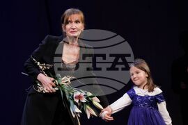 Световен ден на театъра - награди - ИКАР