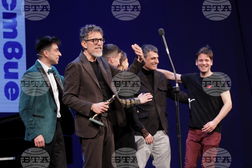 Световен ден на театъра - награди - ИКАР