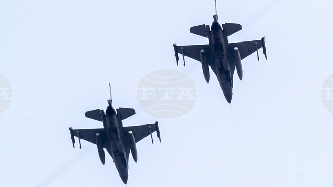 Два изтребителя са били вдигнати в Румъния заради атаки с дронове в Украйна близо до румънската граница