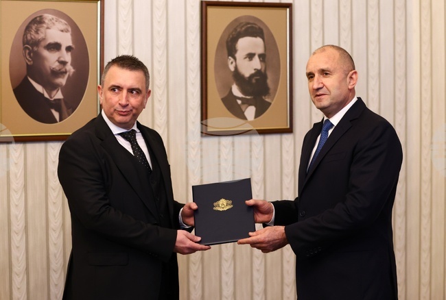 Президент - ИТН - мандат - връчване