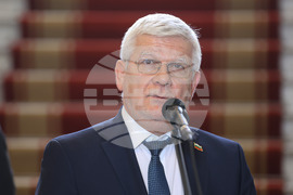 МЗХ - Кирил Вътев - Владимир Болеа - среща - брифинг