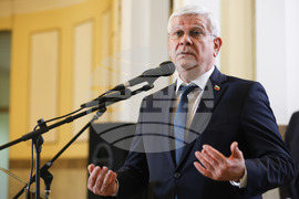 МЗХ - Кирил Вътев - Владимир Болеа - среща - брифинг