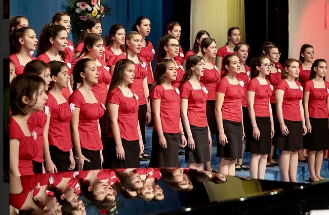 Detska Kitka Choir Excels at Italy Contest