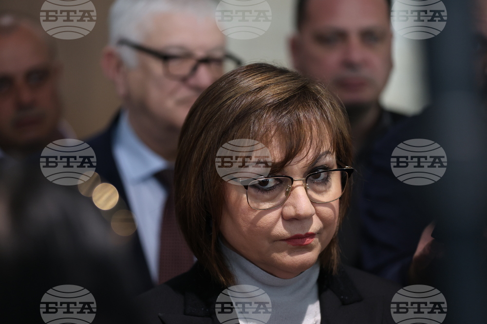 Парламент - кулоари - "БСП за България" - брифинг