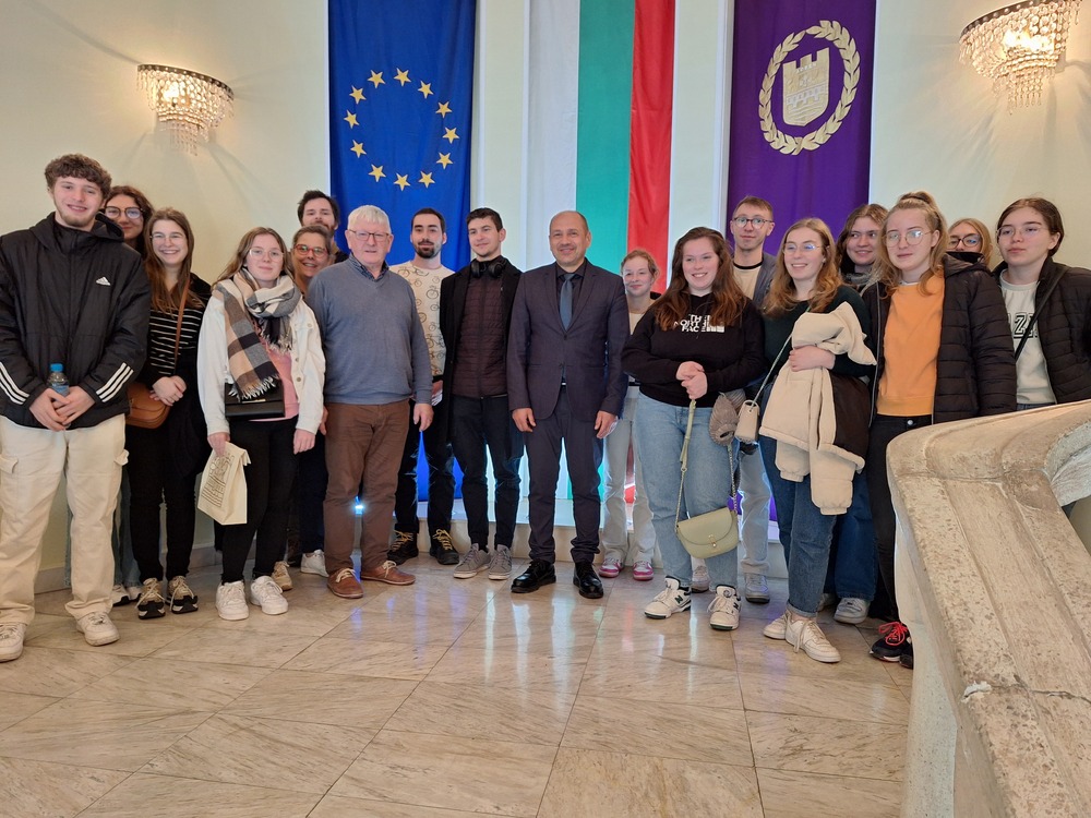 Община Ловеч: Приключи стажът в Ловеч и на втората група френски ученици