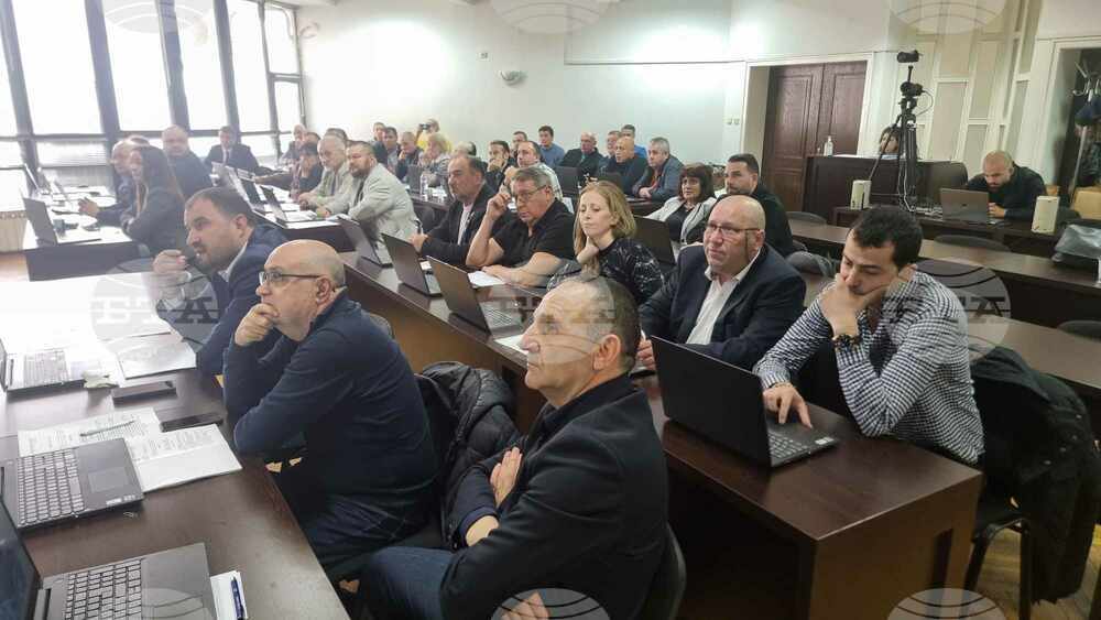 Общинските съветници в Силистра гласуваха помощ от 10 000 лева за талантлива тенисистка