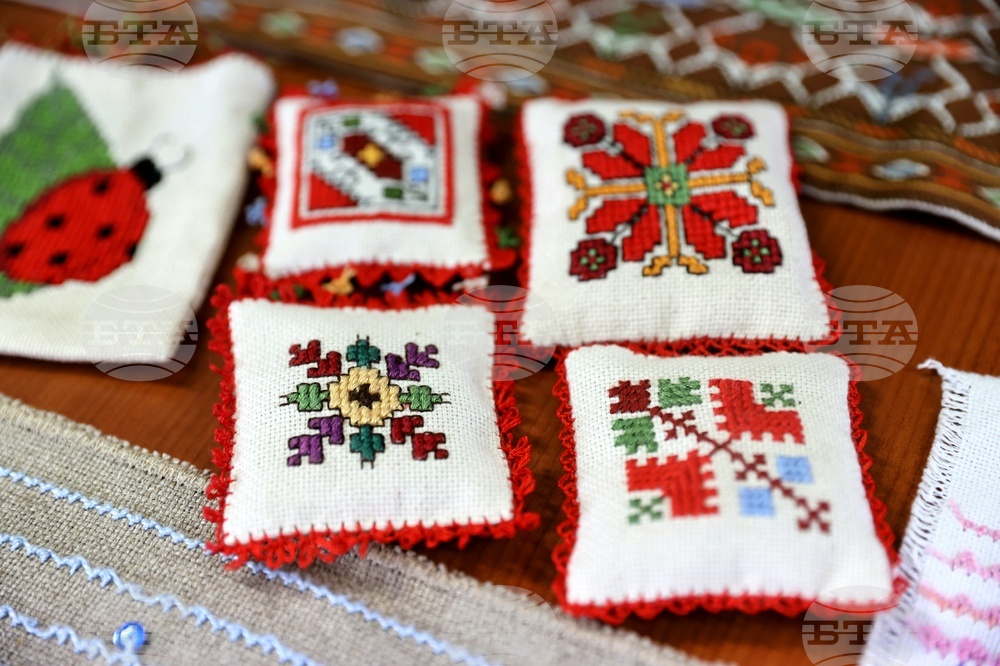 Село Труд - Проект "МузАтелие" - шита дантела - кене