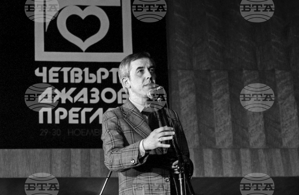 Владимир Гаджев, музикален историк и журналист