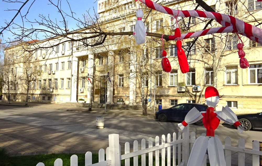 Окръжен съд – Разград: Наближава крайният срок за участие в ученическите конкурси за разказ, есе, рисунка, компютърна графика и колаж