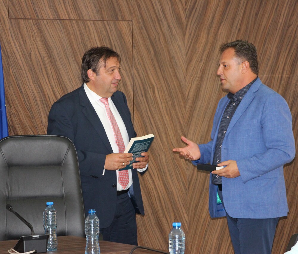 Министър Иван Шишков: Ще бъде изготвен нов списък с общински проекти за пътна и ВиК инфраструктура