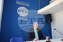 Национален пресклуб на БТА Бургас - "75 години НАТО и 20 години България в НАТО" - Милен Балтов