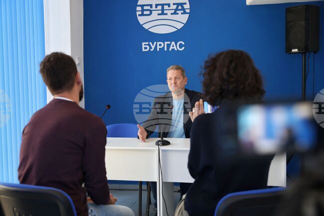 Национален пресклуб на БТА Бургас - "75 години НАТО и 20 години България в НАТО" - Милен Балтов