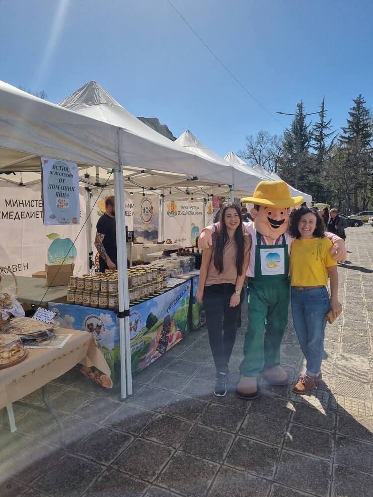 Български фермерски съюз: Започна изложението на местни продукти в Кърджали