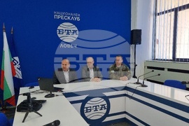 Национален пресклуб на БТА Ловеч - изложба "75 години НАТО и 20 години България в НАТО"