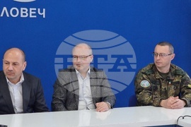 Национален пресклуб на БТА Ловеч - изложба "75 години НАТО и 20 години България в НАТО"