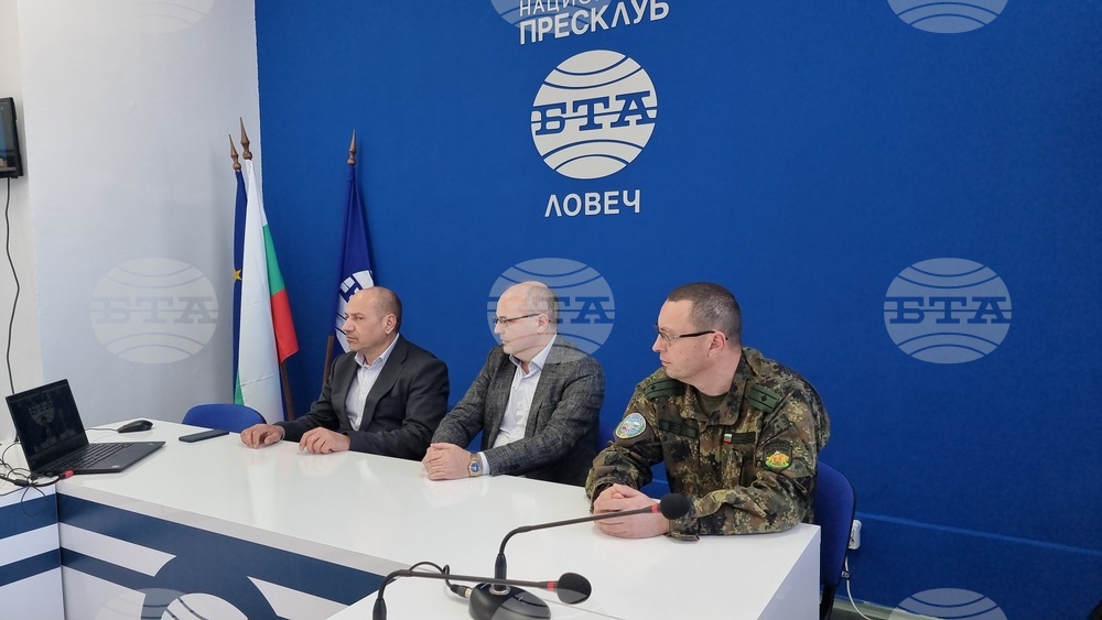 Национален пресклуб на БТА Ловеч - изложба "75 години НАТО и 20 години България в НАТО"