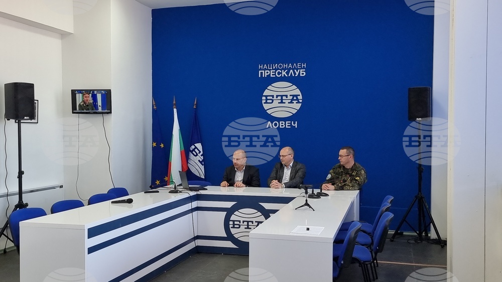 Национален пресклуб на БТА Ловеч - изложба "75 години НАТО и 20 години България в НАТО"