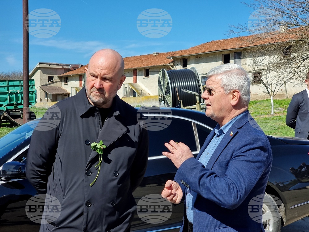 Село Петърница - Кирил Вътев - Владимир Боля - овцеферма - посещение