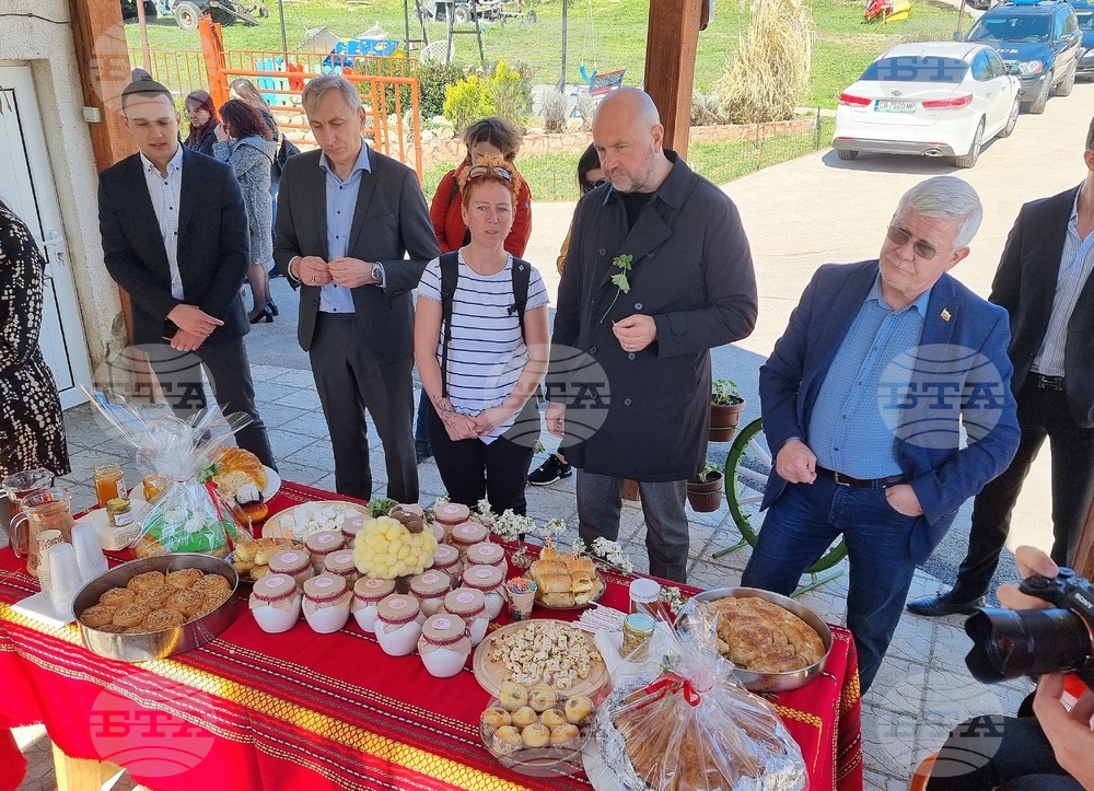 Село Петърница - Кирил Вътев - Владимир Боля - овцеферма - посещение