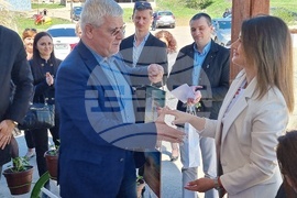 Село Петърница - Кирил Вътев - Владимир Боля - овцеферма - посещение