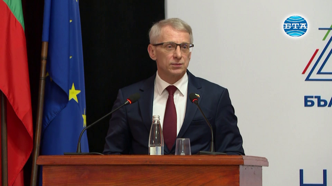 Разширяването на НАТО е по същество разширяване на демокрацията, на мира и сигурността, каза Николай Денков