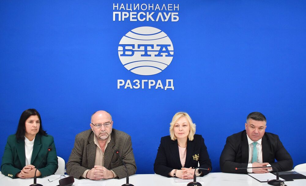 Община Разград: Сградата на „Български пощи“ светва в цветовете на НАТО тази вечер