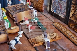 Добрич - дърворезба