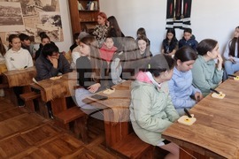 Добрич - дърворезба