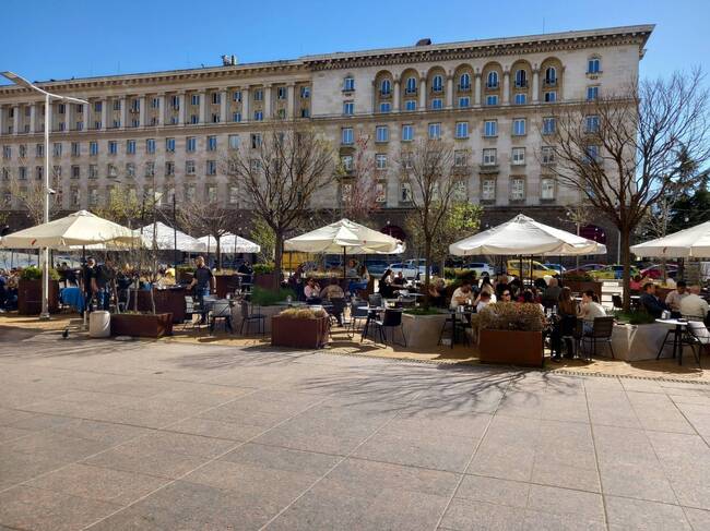 Столичната община връща такса “тротоарно право” в пълния ѝ размер