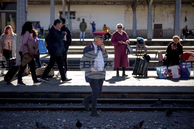 Повреда спря информационните табла на главната жп гара в Букурещ и предизвика хаос сред пътниците