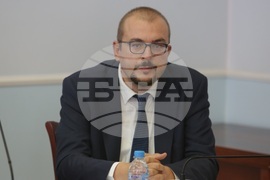 Асен Меджидиев - Тома Томов - екип - представяне