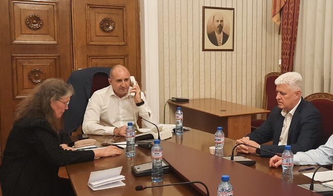 Държавният глава: България ще продължи да бъде част от усилията за незабавно прекратяване на огъня в Ивицата Газа, освобождаване на заложниците и осигуряване на хуманитарната помощ за цивилното население