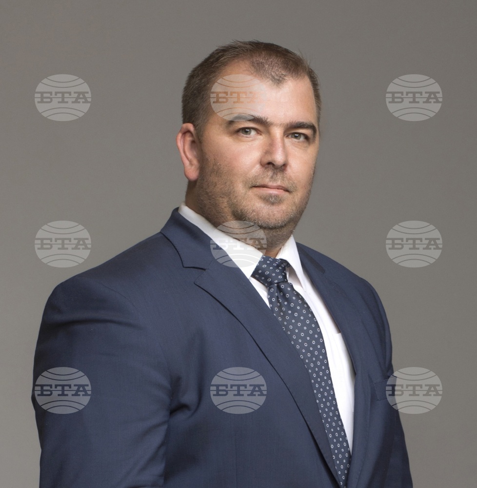 Министър Явор Гечев към ловците: Наслука и стопанисвайте отговорно българските гори