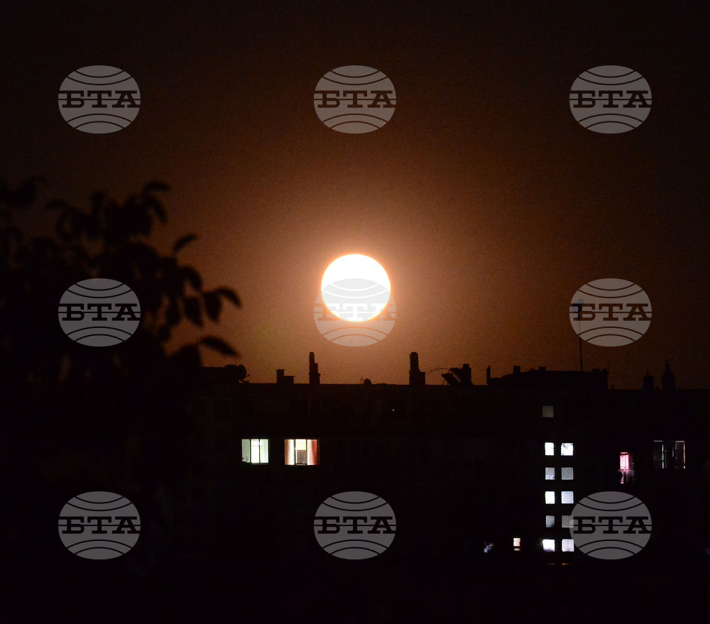 Исперих - пълнолуние