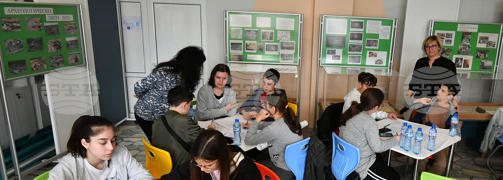 Исперих - младежи - обучение