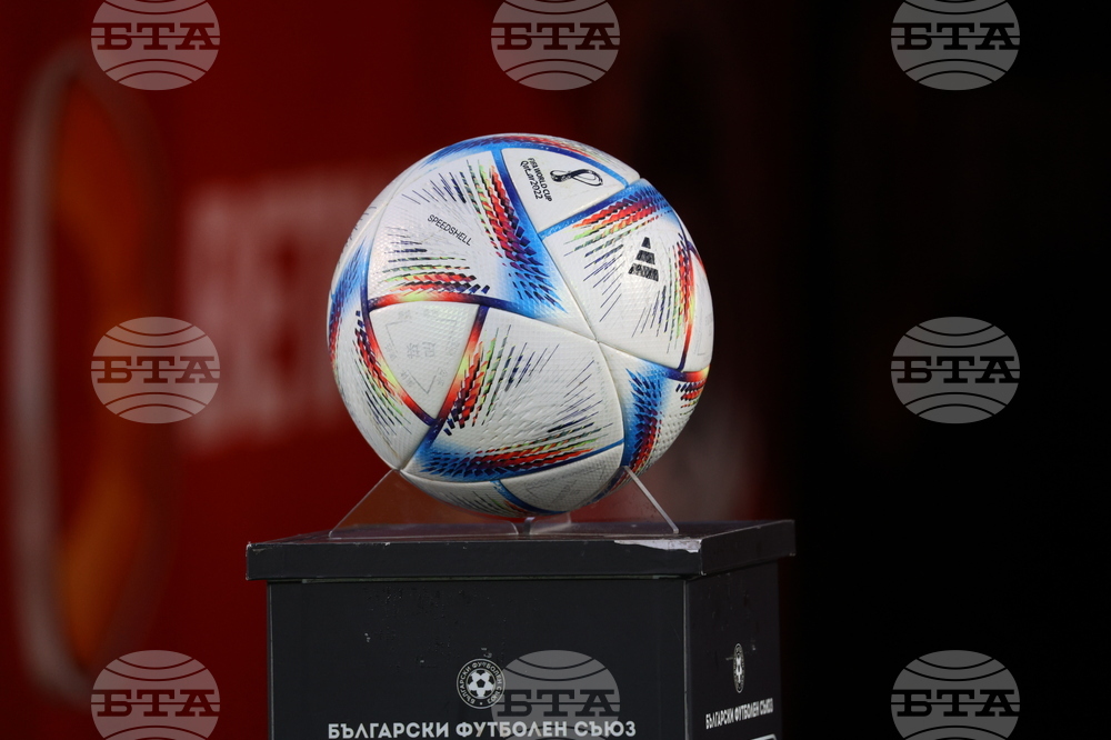 Футбол - Локомотив (Сф)-ЦСКА