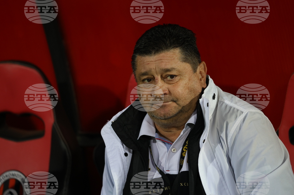 Футбол - Локомотив (Сф)-ЦСКА