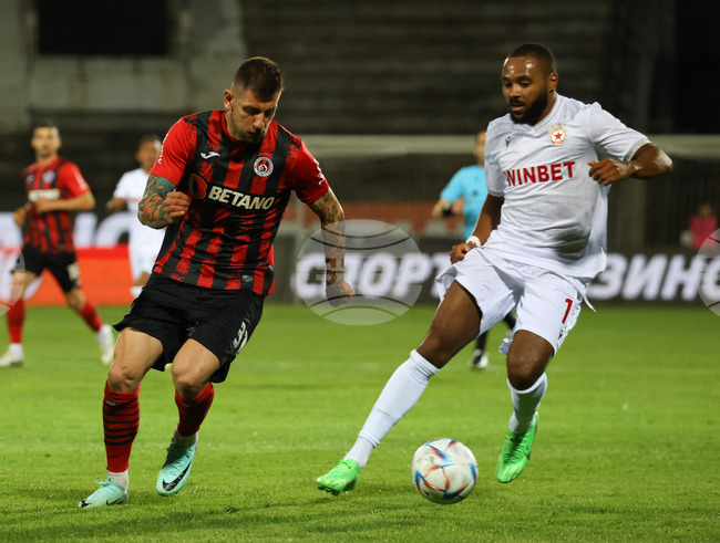 Локомотив (София) и ЦСКА направиха реми в мач от Първа лига