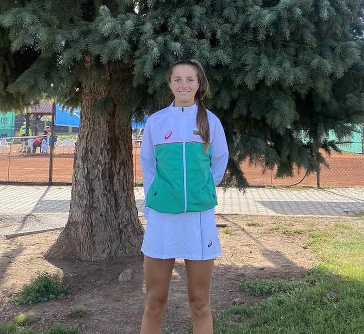 Росица Денчева се класира за финала на турнир по тенис в Анталия