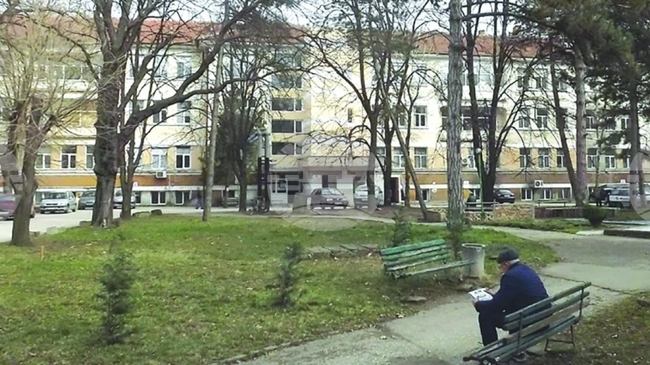 Млади лекари от болницата в Силистра изразиха подкрепа към изпълнителния директор на лечебното заведение